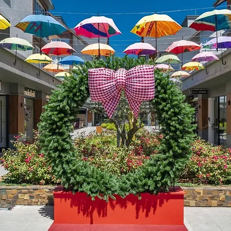 Rosa Edificio Vita Boulevard Gramado Exterior photo