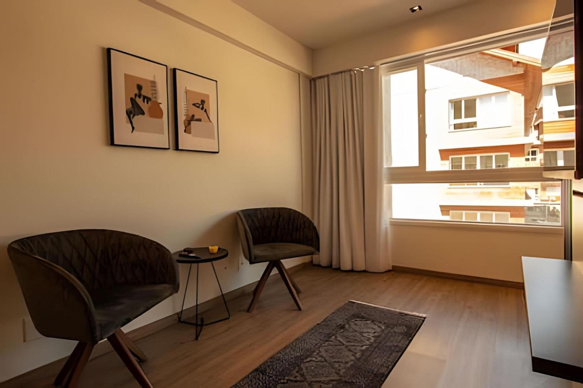 Rosa Edificio Boulevard Apartment *